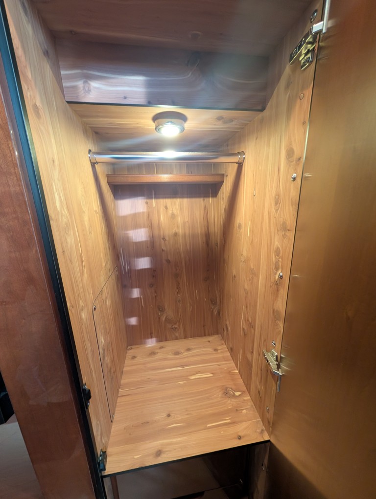 2012 Sea Ray 450 Sedan Bridge