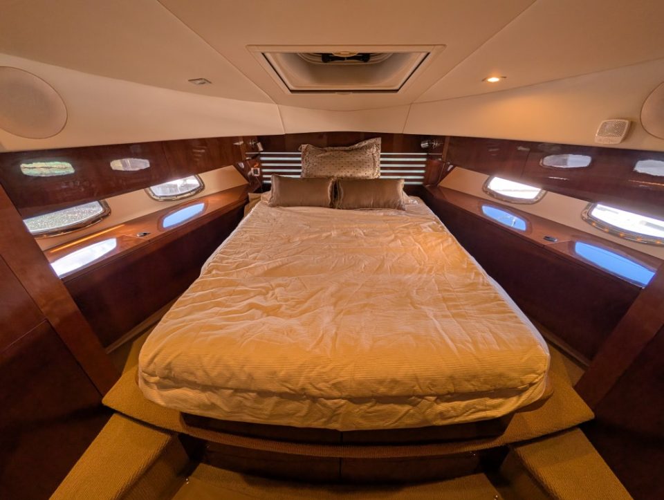 2012 Sea Ray 450 Sedan Bridge