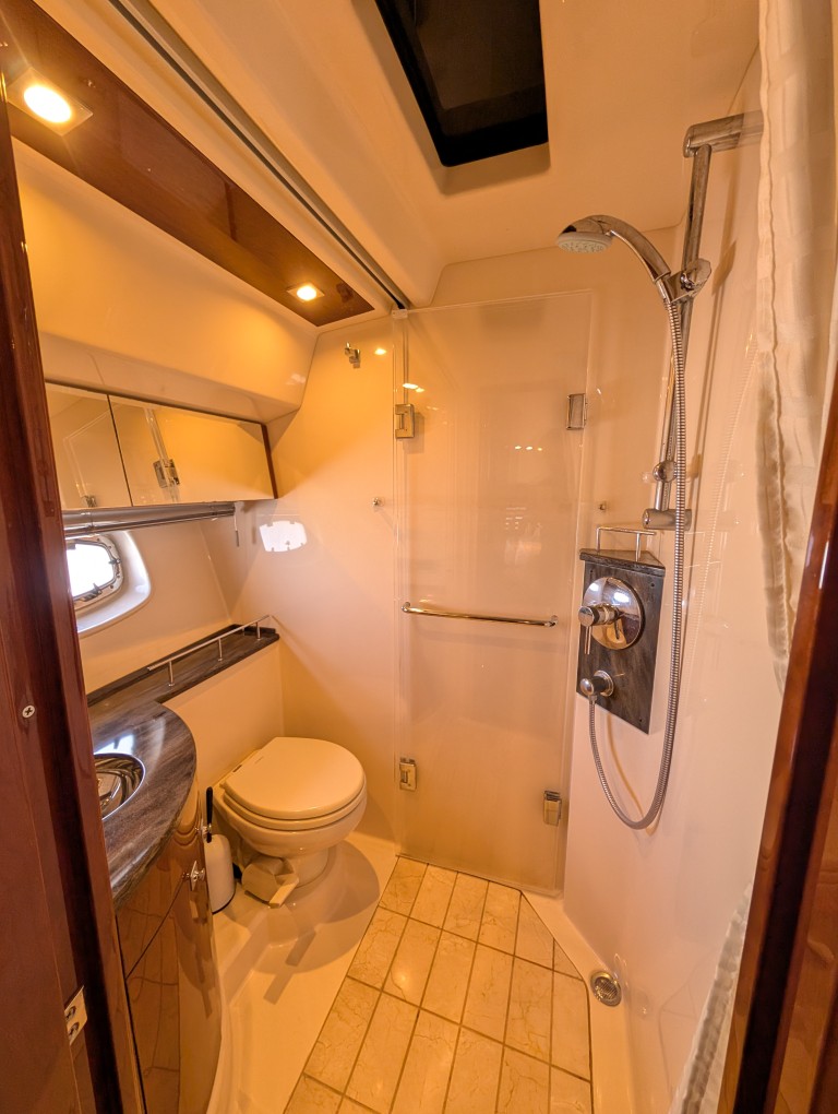 2012 Sea Ray 450 Sedan Bridge