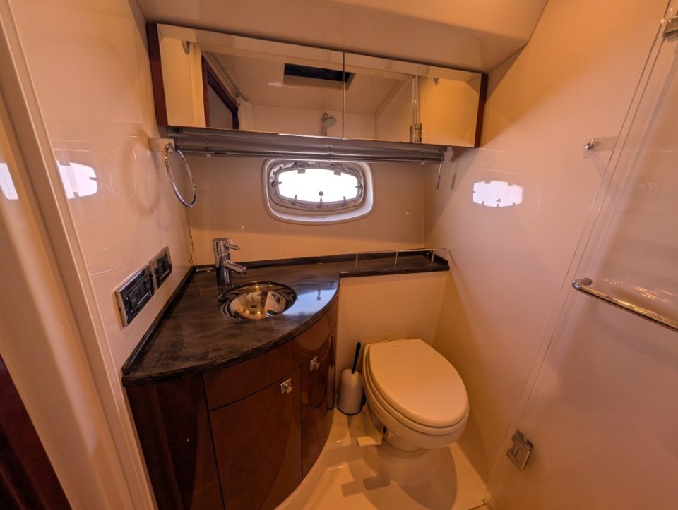 2012 Sea Ray 450 Sedan Bridge