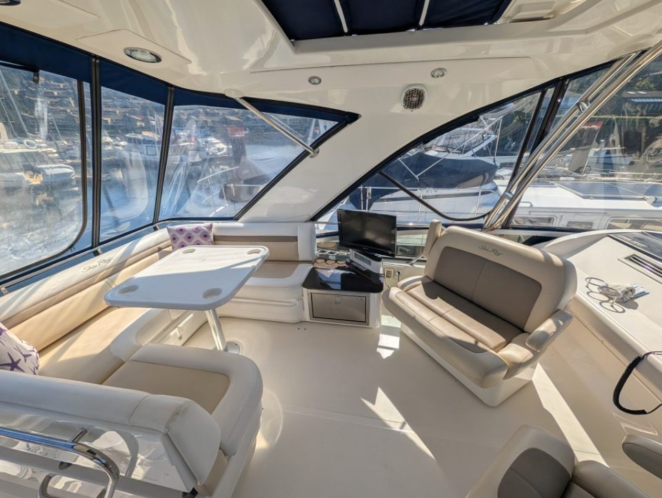 2012 Sea Ray 450 Sedan Bridge