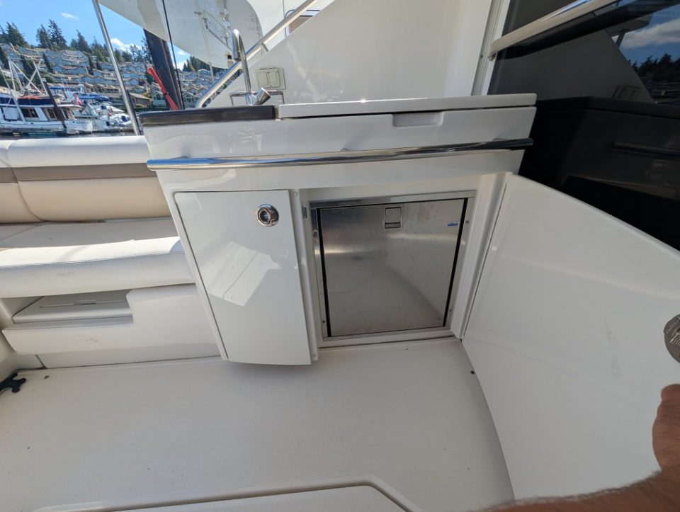 2012 Sea Ray 450 Sedan Bridge