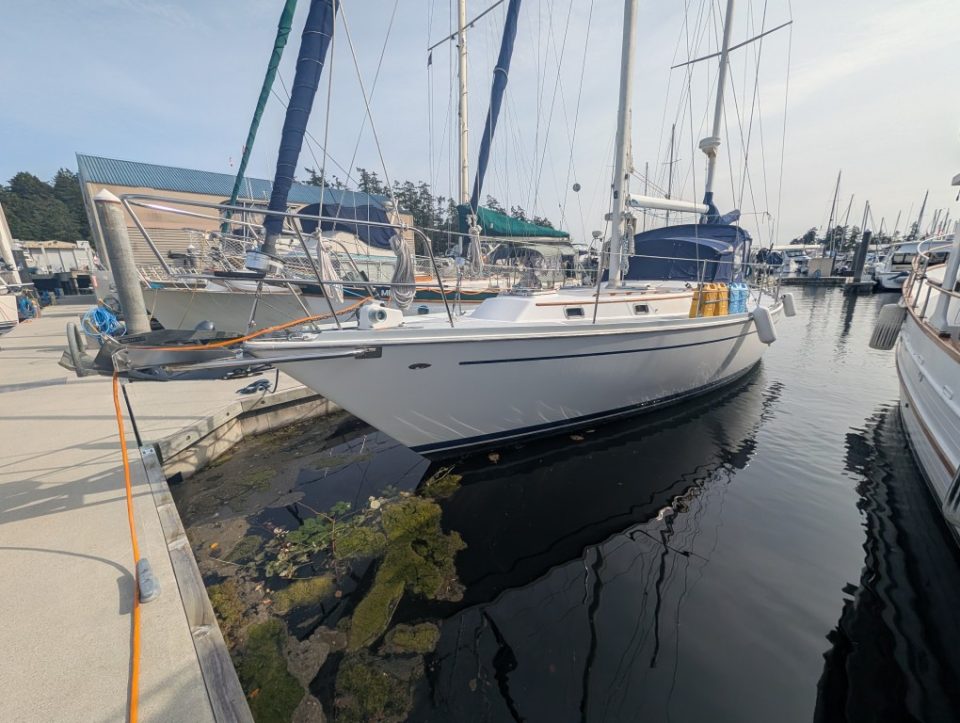 1981 Gulfstar 44