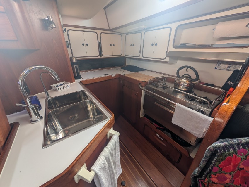 1981 Gulfstar 44