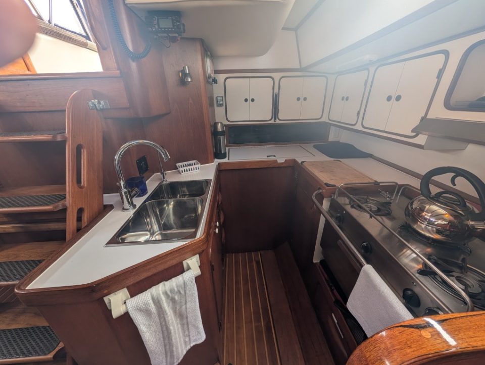 1981 Gulfstar 44