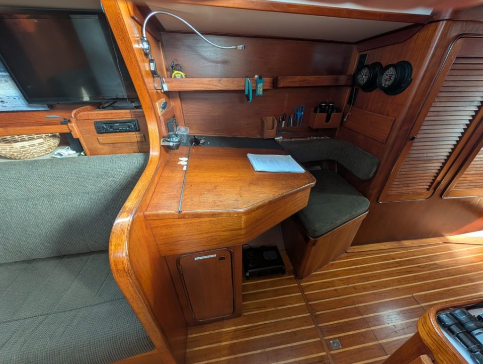 1981 Gulfstar 44