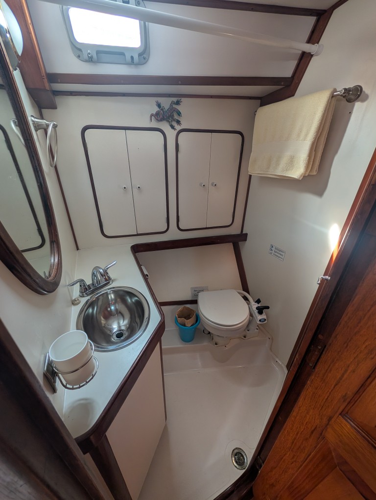 1981 Gulfstar 44