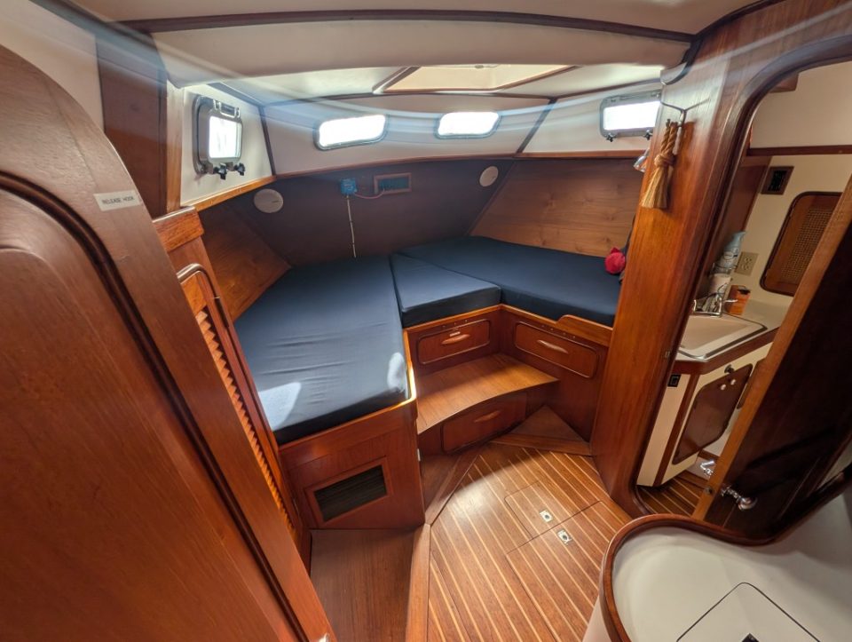 1981 Gulfstar 44