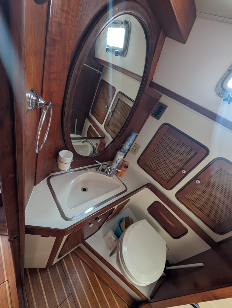 1981 Gulfstar 44