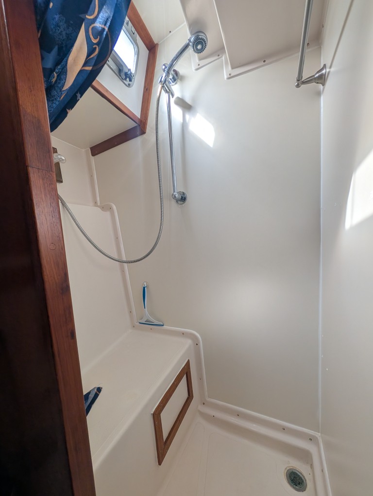 1981 Gulfstar 44