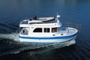 Helmsman Trawlers 31x for Sale in BC | Calibre Yacht Sales
