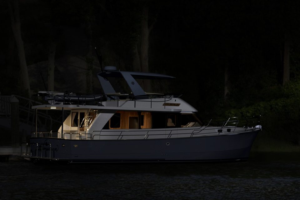 Helmsman Trawlers 43 Sedan - photo 7