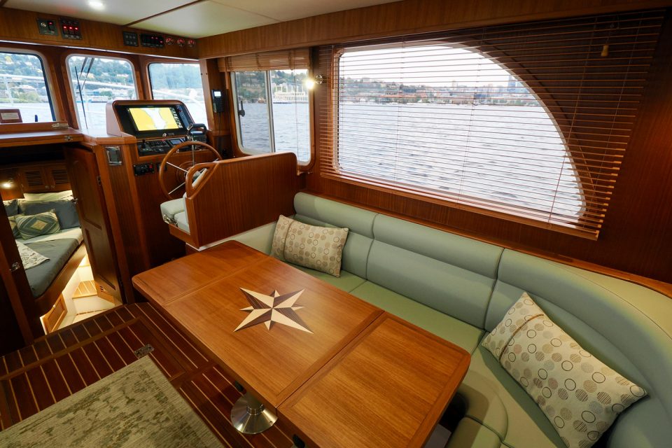 Helmsman Trawlers 31x