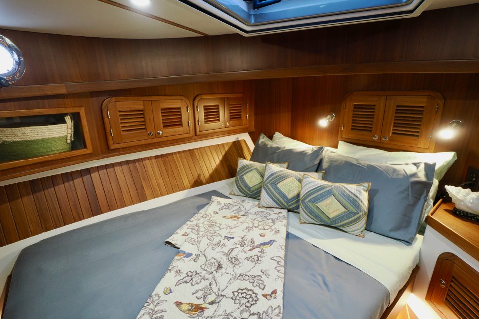 Helmsman Trawlers 31x