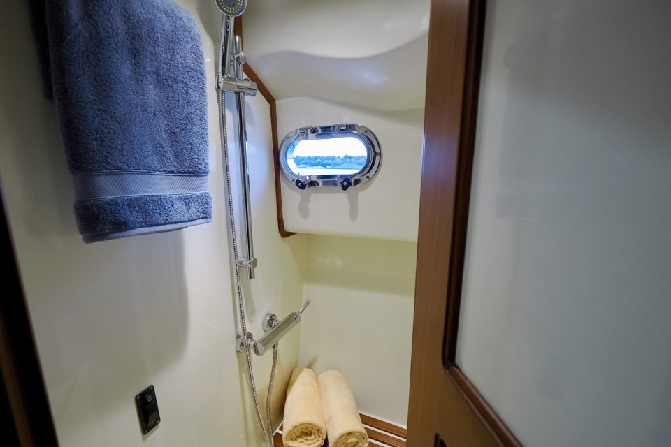 Helmsman Trawlers 31x