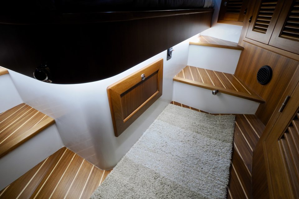 Helmsman Trawlers 31x
