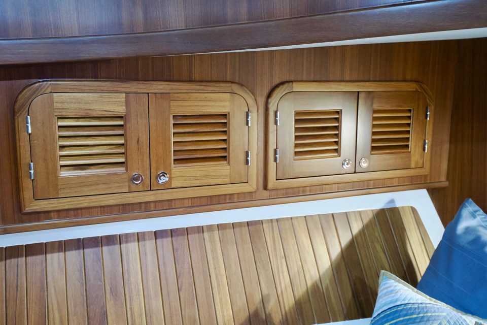 Helmsman Trawlers 31x