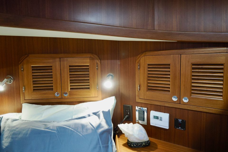 Helmsman Trawlers 31x
