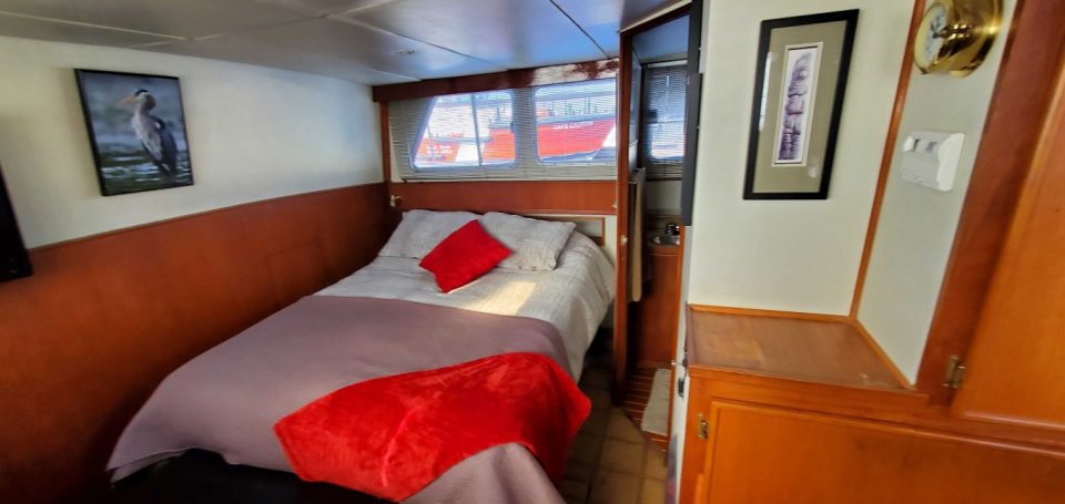 1973 Gulf Commander 48 Motoryacht - photo 11