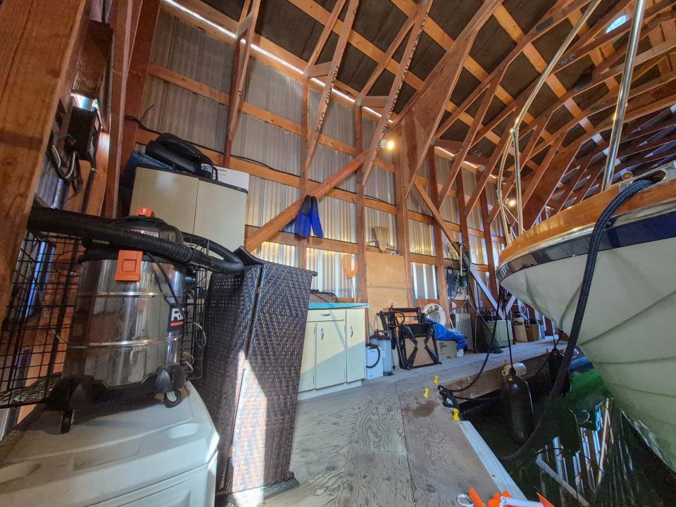 1996 Custom North Saanich 45′ Boathouse - photo 5