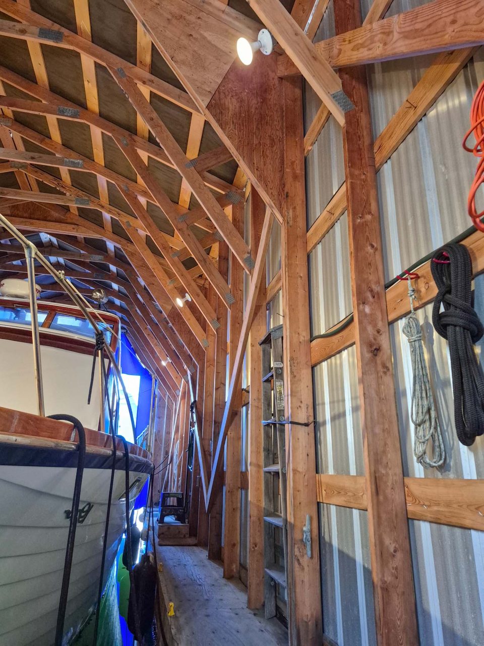 1996 Custom North Saanich 45′ Boathouse - photo 8