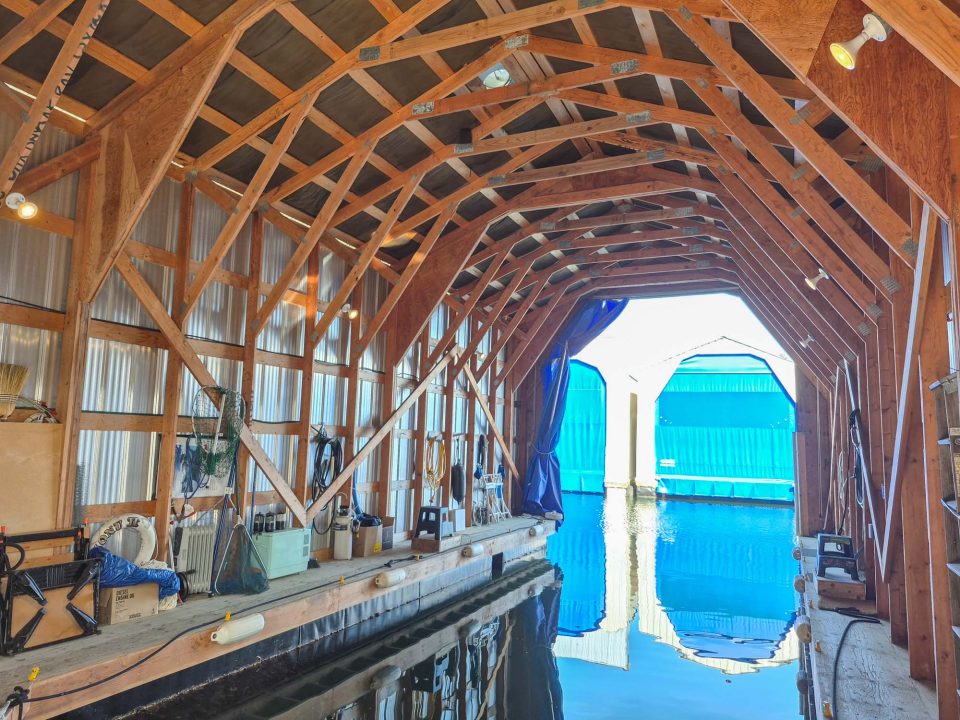 1996 Custom North Saanich 45′ Boathouse - photo 11