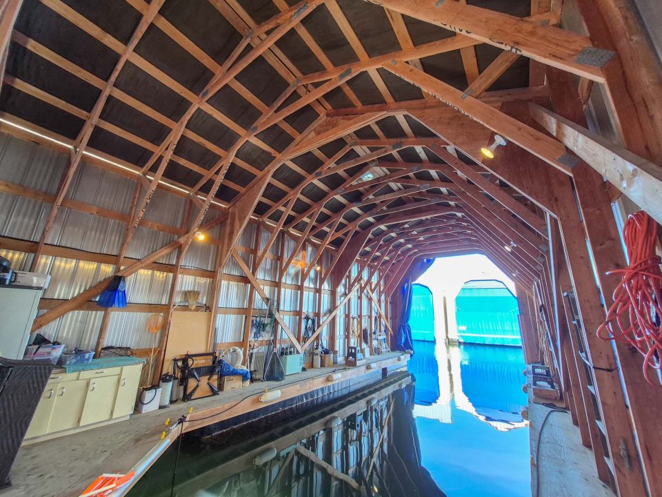1996 Custom North Saanich 45′ Boathouse - photo 14
