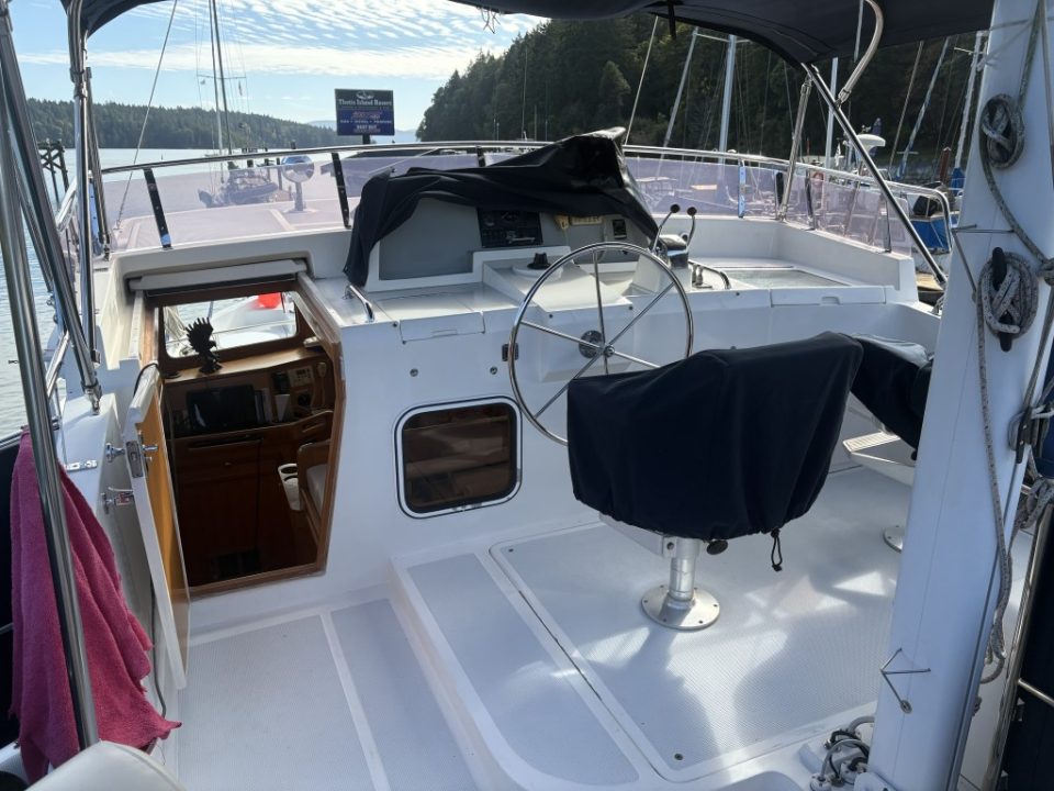 2001 Selene 47 Pilot House Trawler - photo 6