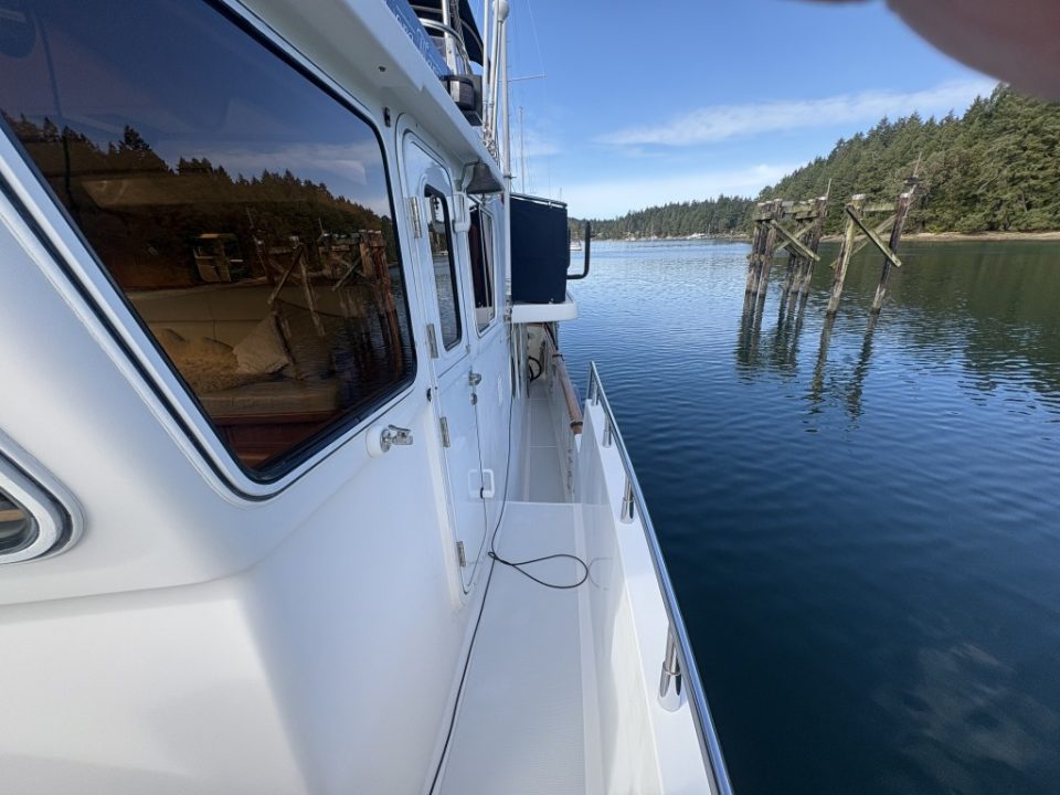 2001 Selene 47 Pilot House Trawler - photo 8