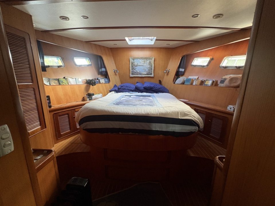 2001 Selene 47 Pilot House Trawler - photo 20