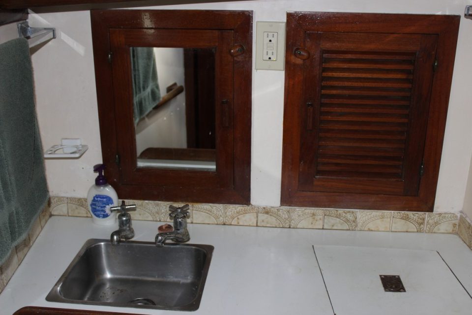 1976 CT Tayana 37 - photo 12
