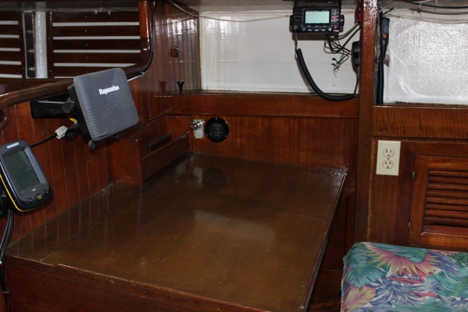 1976 CT Tayana 37 - photo 13